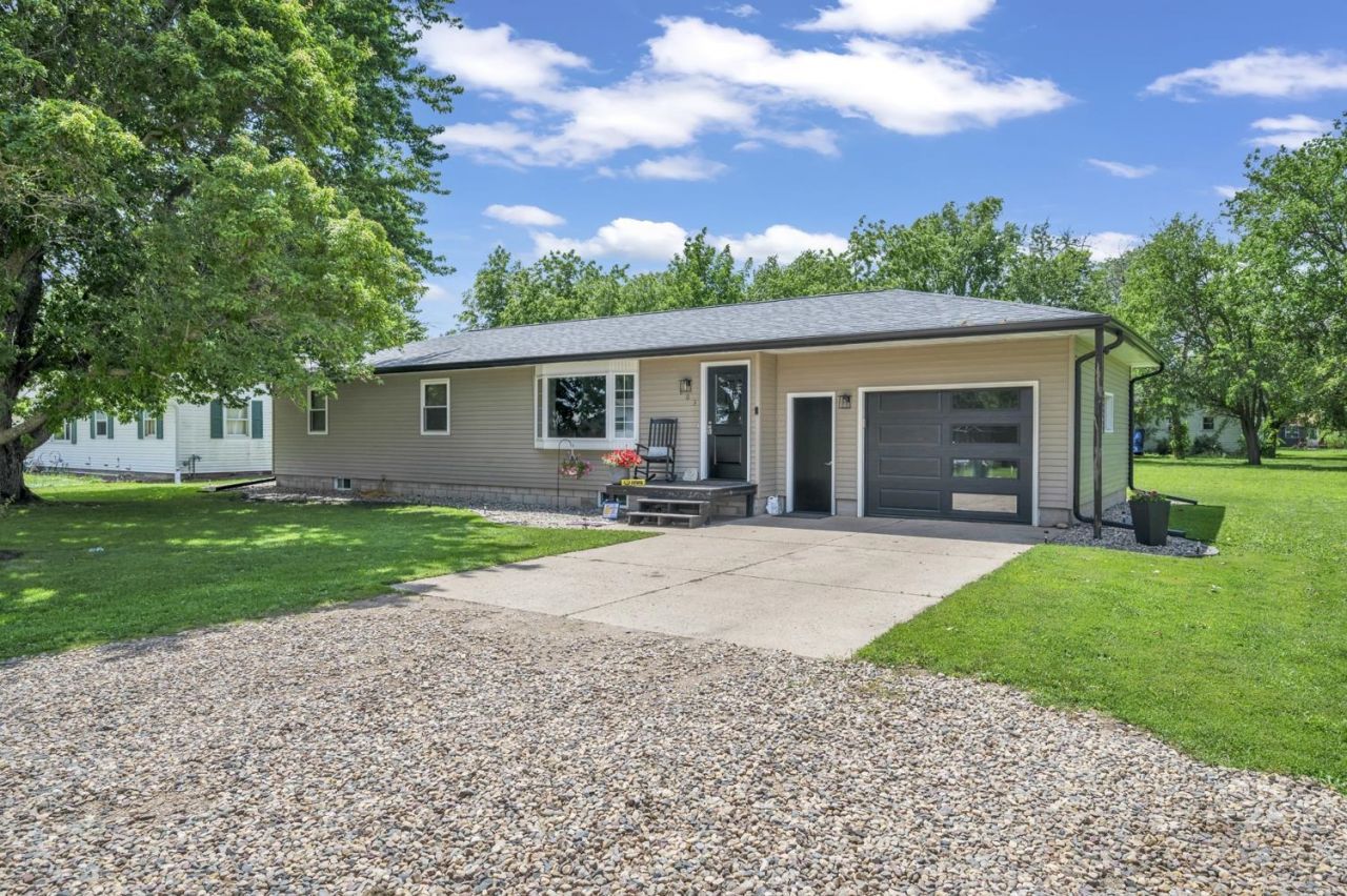 803 Q Avenue , Milford, IA 51351 Main Photo