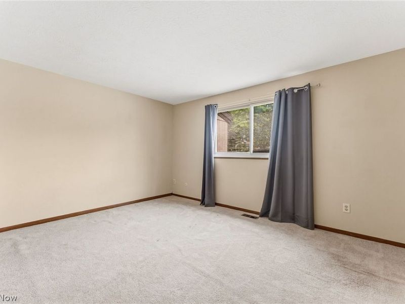 931 Trimble Drive, Akron, OH 44307 Photo 21