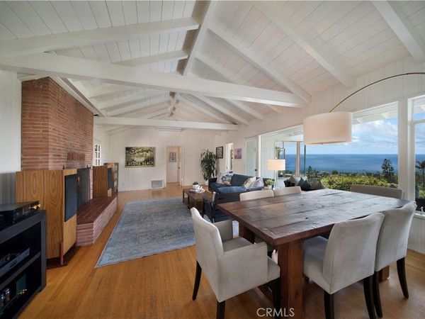 933 Coast View Drive, Laguna Beach, CA 92651