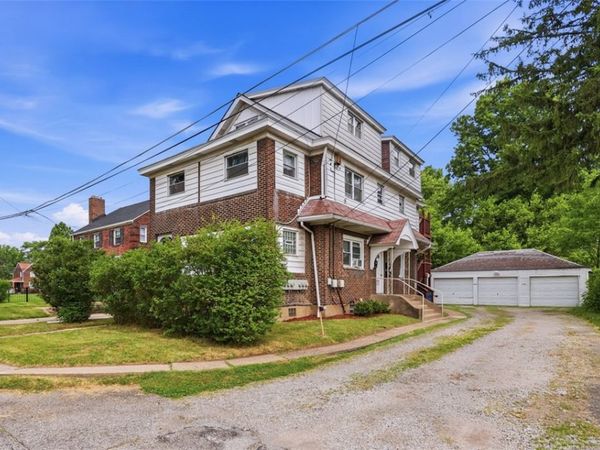 809 Alpine Blvd, Pittsburgh, PA 15221