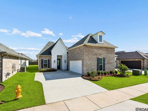 3119 Creekstone Way, Saint George, LA 70810