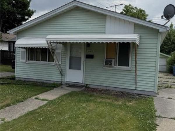 8412 Stephens Road , Warren, MI 48089