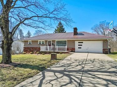 364 S Bon Air Avenue, Youngstown, OH 44509