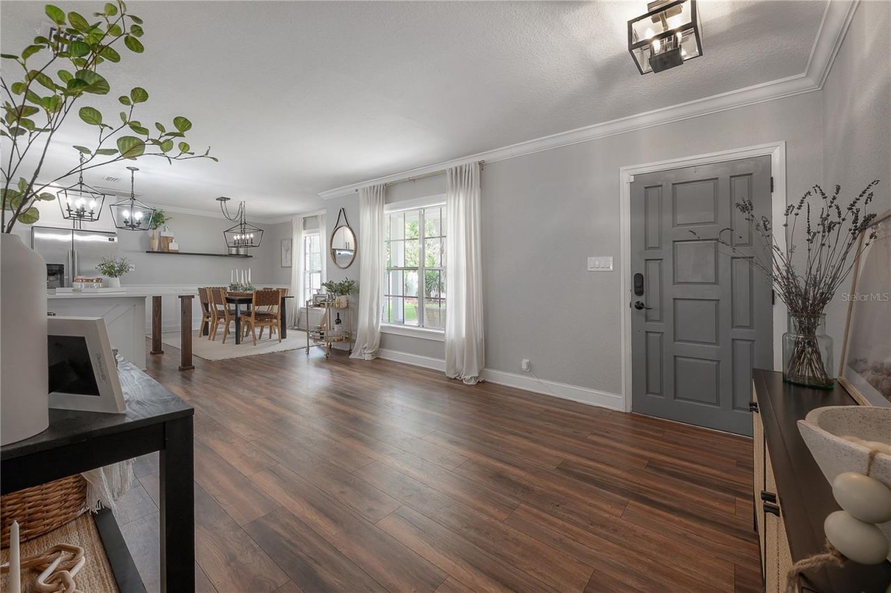 608 Sunset Lane, Lutz, FL 33549 Photo