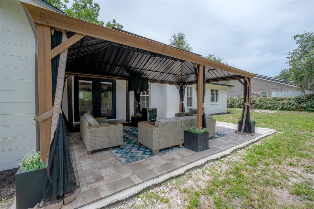 608 Sunset Lane, Lutz, FL 33549 Photo