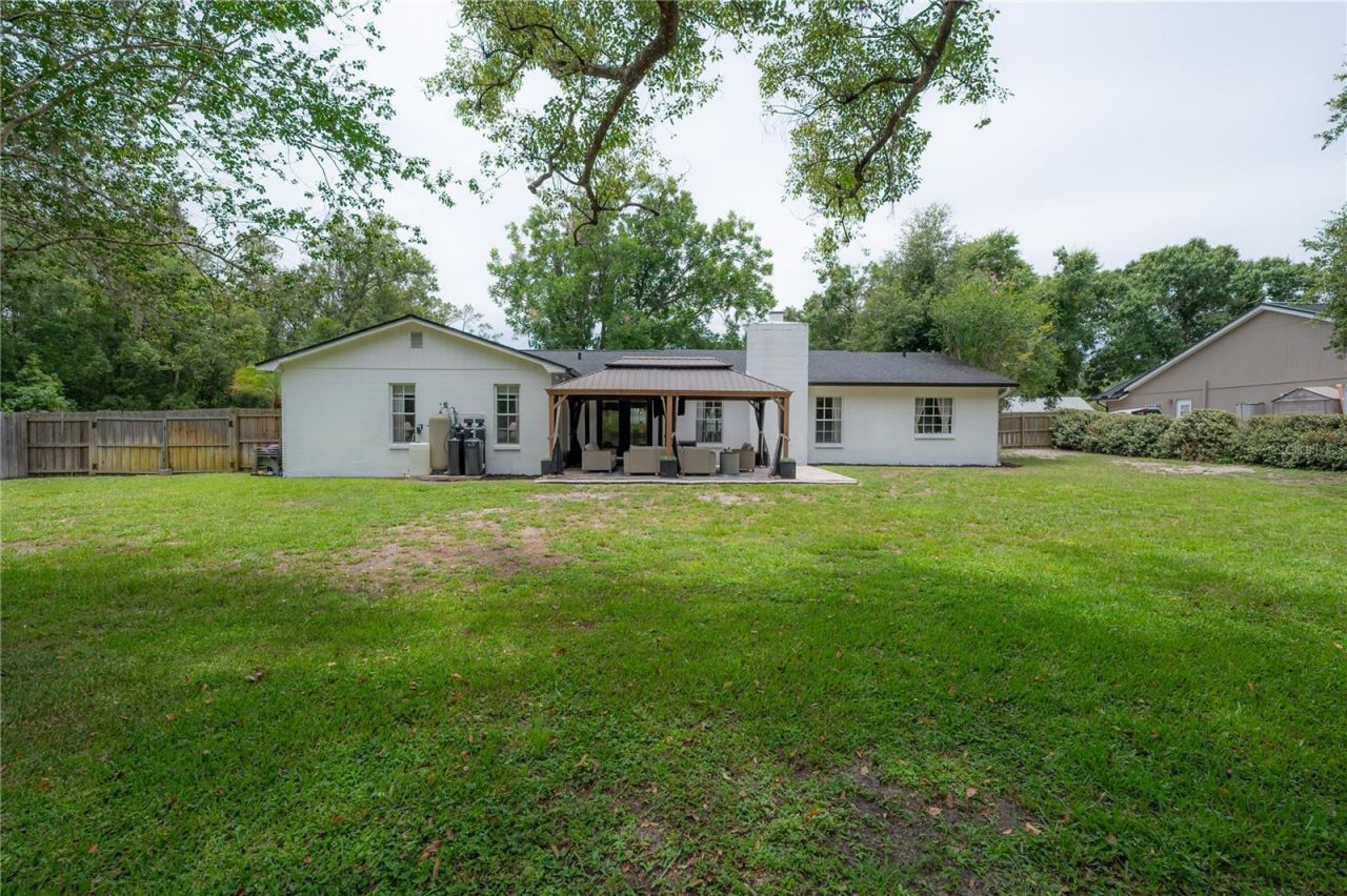 608 Sunset Lane, Lutz, FL 33549 Photo