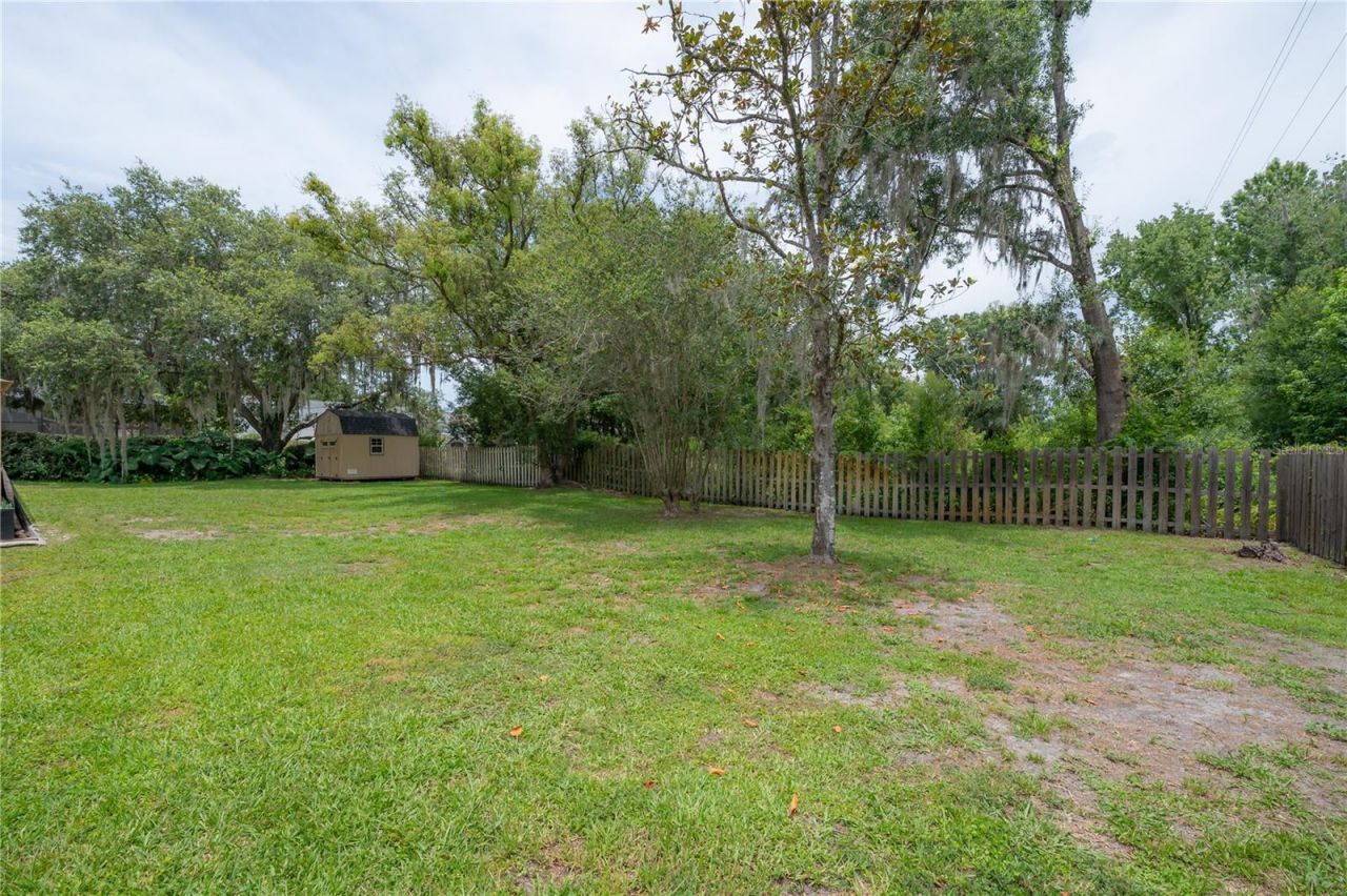 608 Sunset Lane, Lutz, FL 33549 Photo
