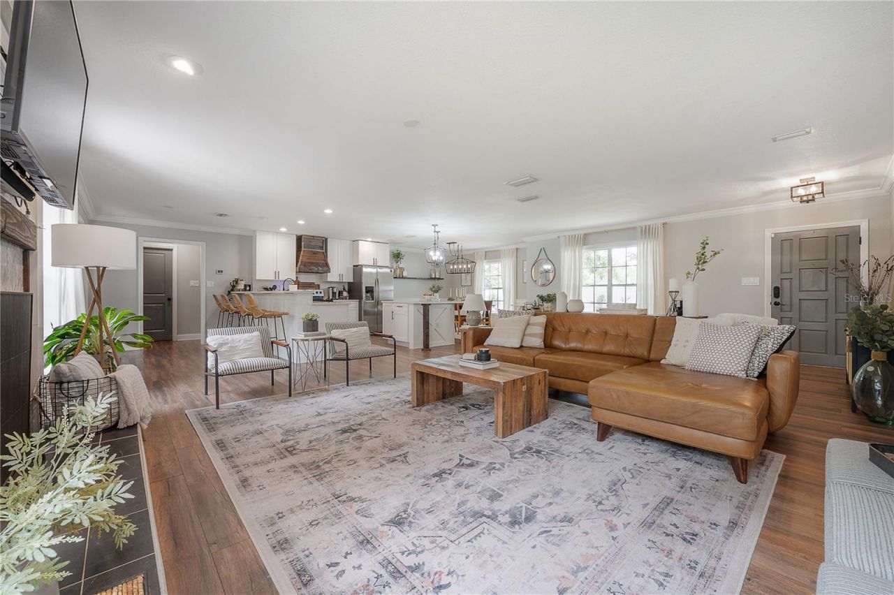 608 Sunset Lane, Lutz, FL 33549 Photo