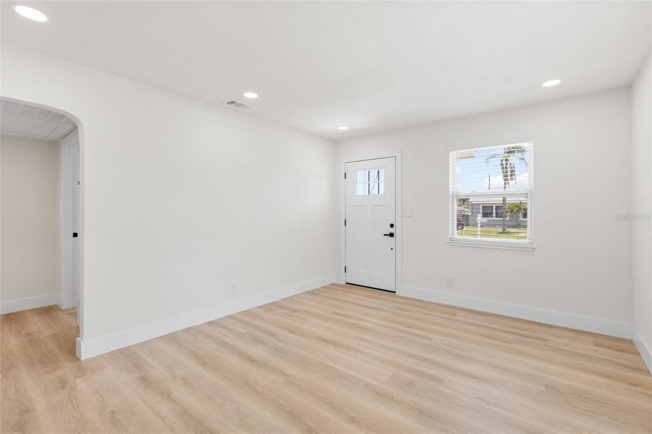 513 88th Avenue N, Saint Petersburg, FL 33702 Photo