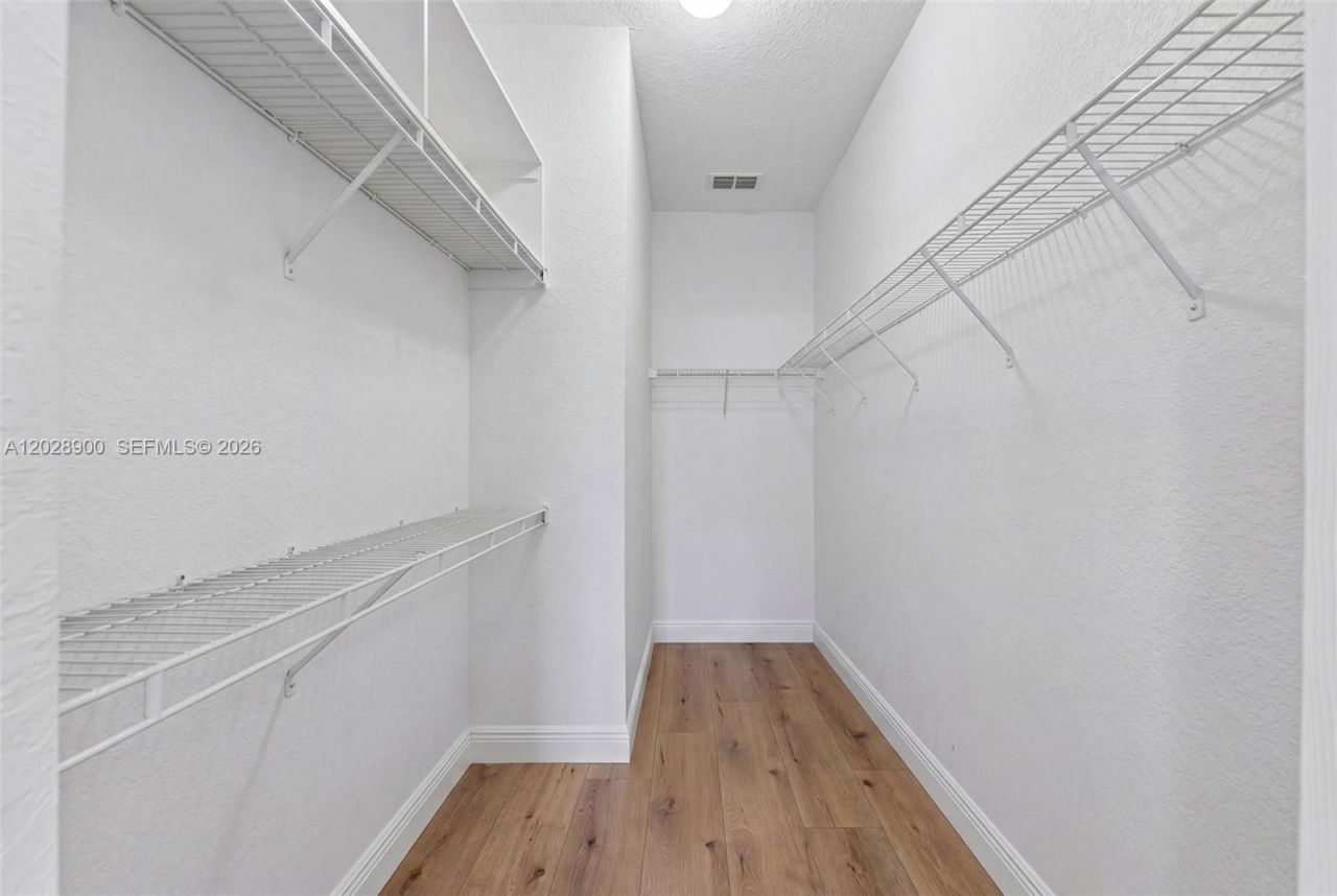 2411 SW Aragon Blvd , Unit 2, Sunrise, FL 33322 Photo