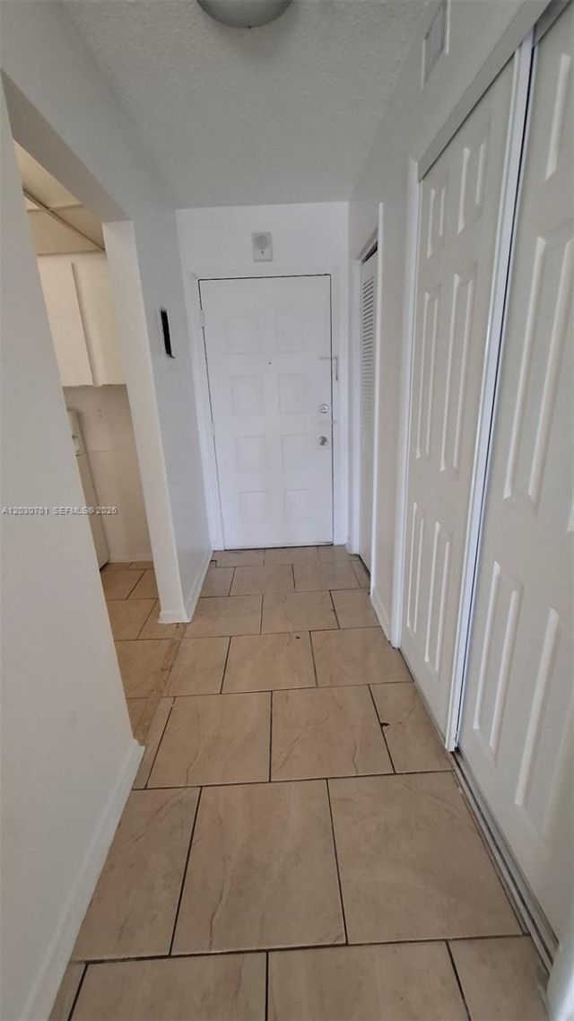 6950 Miami Gardens Dr, Unit 2-304, Hialeah, FL 33015 Photo