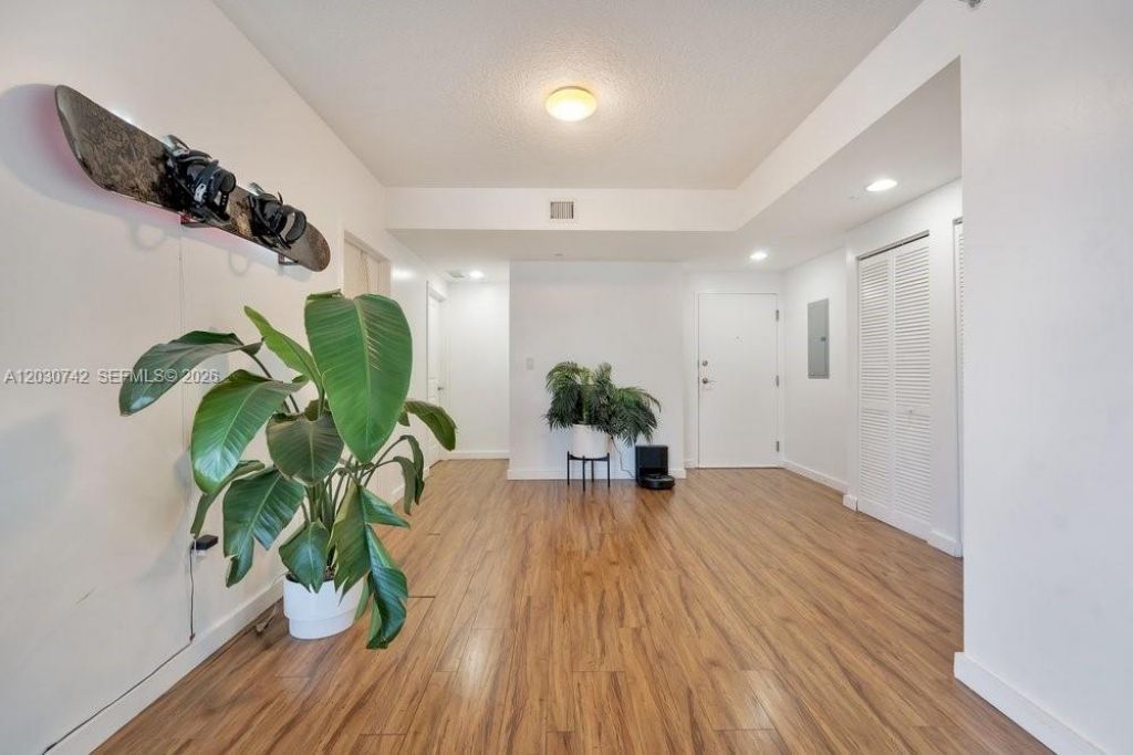 601 NE 23rd St , Unit 1406, Miami, FL 33137 Photo