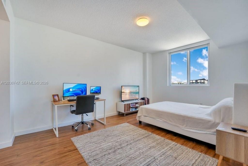 601 NE 23rd St , Unit 1406, Miami, FL 33137 Photo