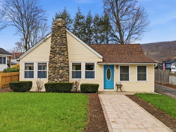 15 Crystal Court, Greenwood Lake, NY 10925