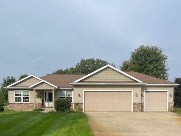 57481 Emerald Chase Lane, Goshen, IN 46528