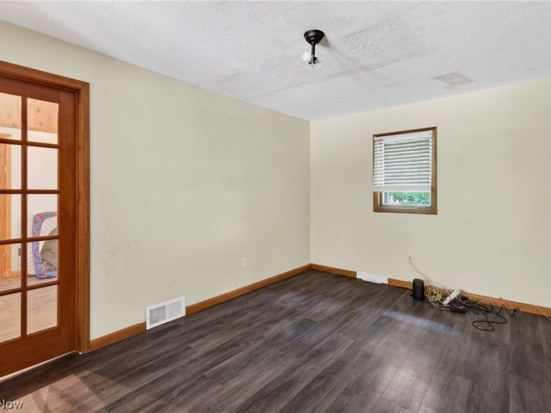 4745 W Lagoon Road, West Farmington, OH 44491 Photo 5