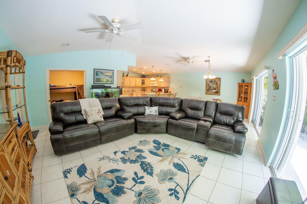 180 8th Street, Key Colony, FL 33051 Photo