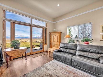 466 Horsethief Circle, Markleeville, CA 96120 Photo