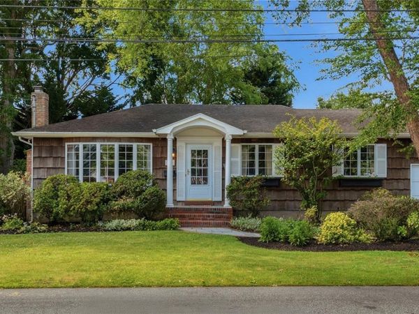 350 Columbus Avenue, West Babylon, NY 11704