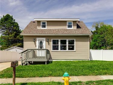 703 Annapolis Avenue, Akron, OH 44310