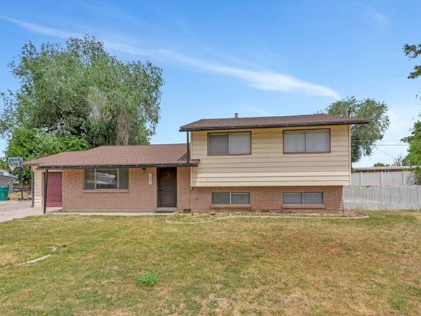 1896 CLIFF PL , Layton, UT 84041