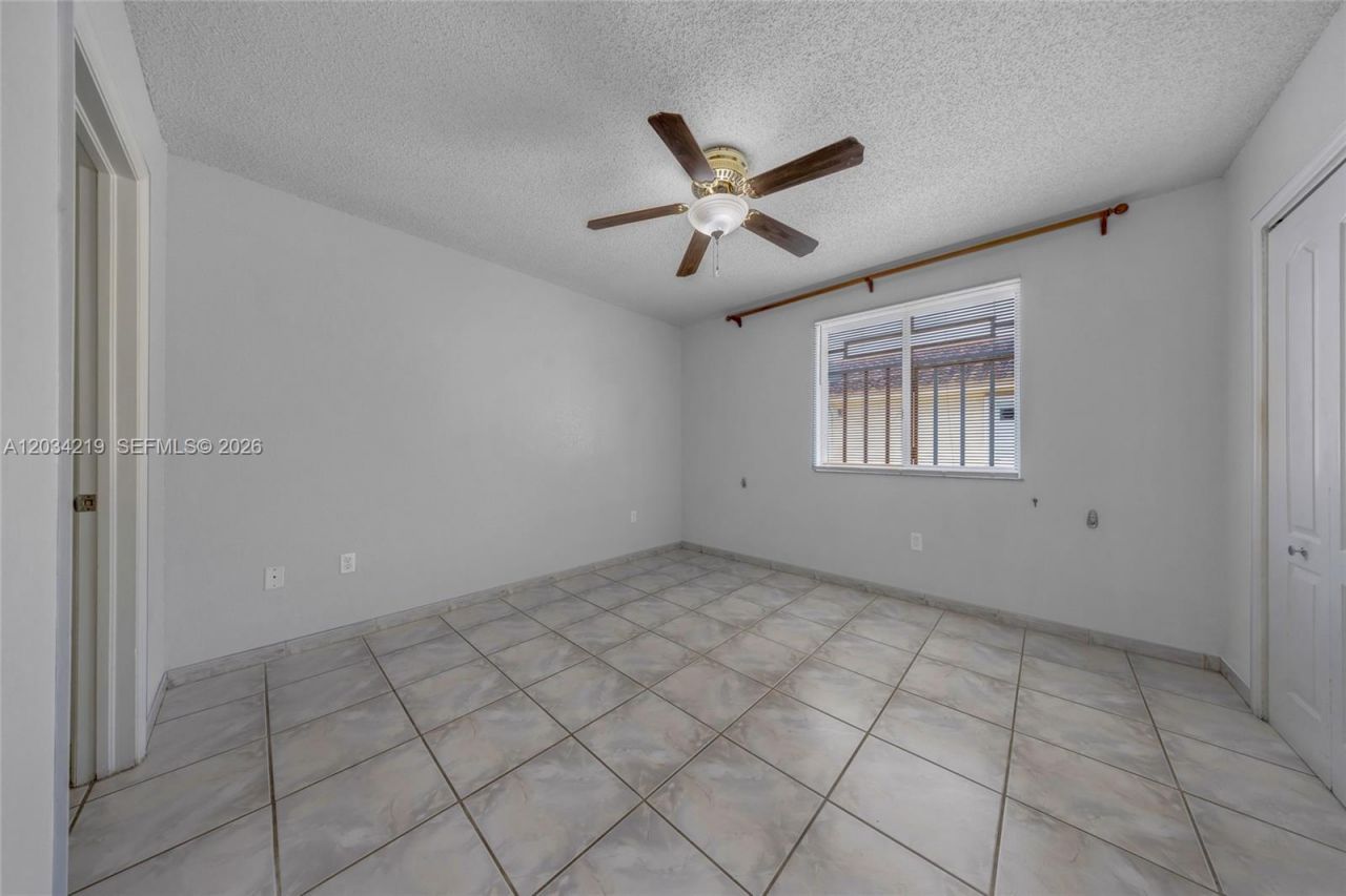 515 W 68th St, Unit 3, Hialeah, FL 33014 Photo