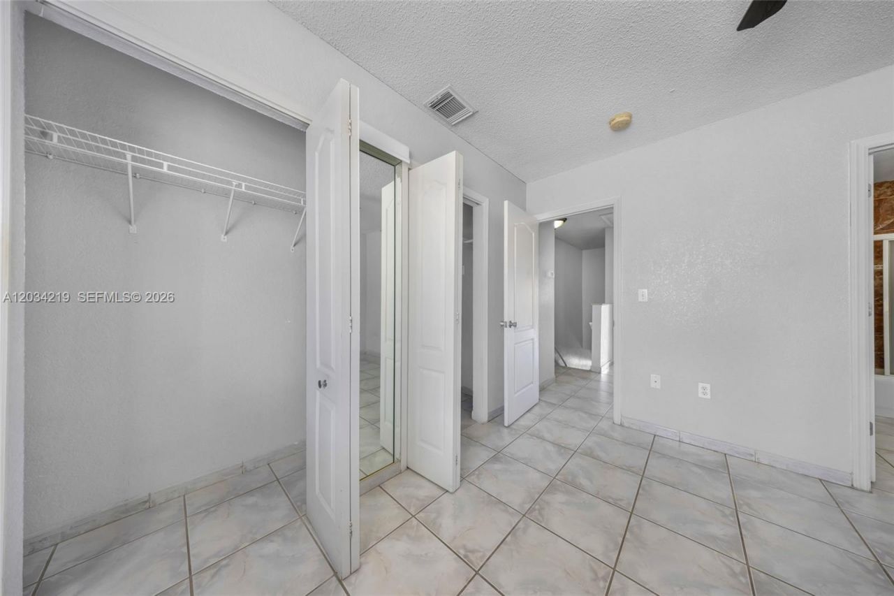 515 W 68th St, Unit 3, Hialeah, FL 33014 Photo