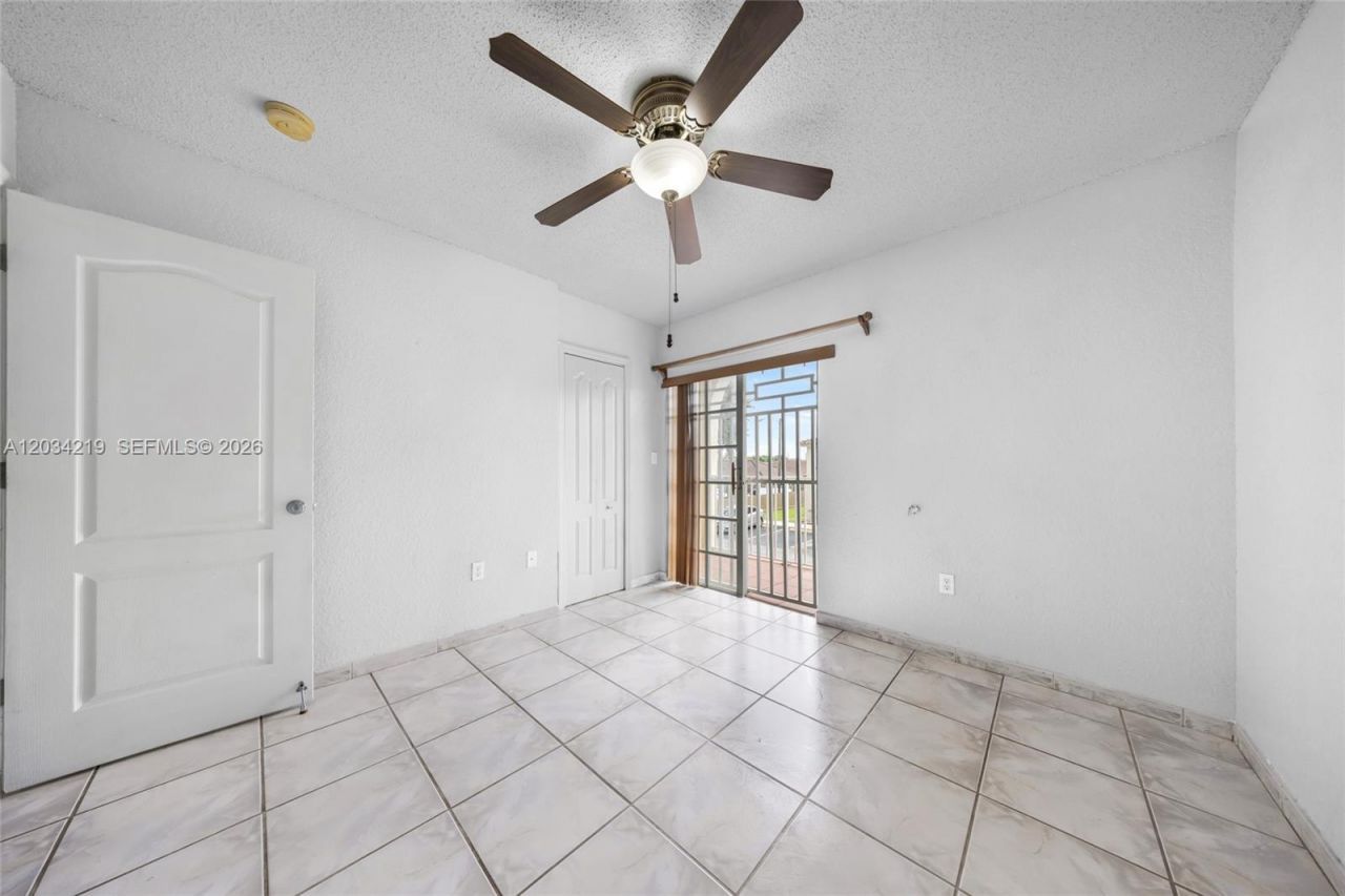 515 W 68th St, Unit 3, Hialeah, FL 33014 Photo