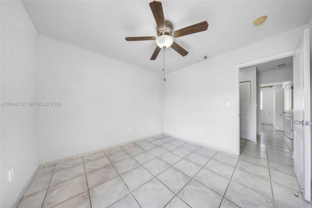 515 W 68th St, Unit 3, Hialeah, FL 33014 Photo