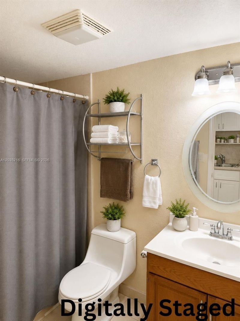 19201 Collins Ave, Unit 527, Sunny Isles Beach, FL 33160 Photo