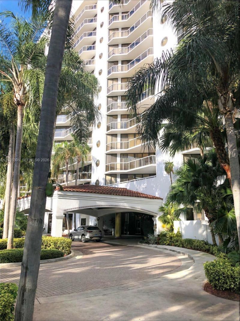 3610 Yacht Club Dr , Unit 312, Aventura, FL 33180 Photo