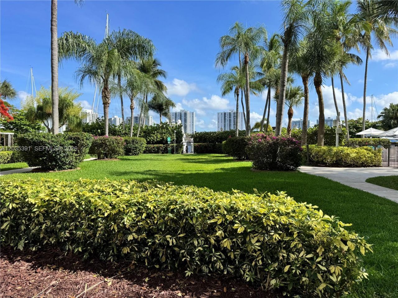 3610 Yacht Club Dr , Unit 312, Aventura, FL 33180 Photo