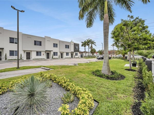 170 NW 158th St , Unit 7, Miami, FL 33169