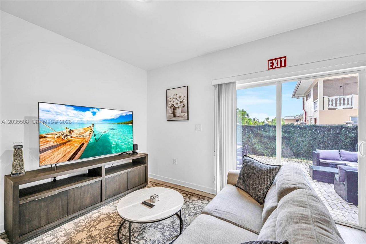170 NW 158th St , Unit 7, Miami, FL 33169 Photo