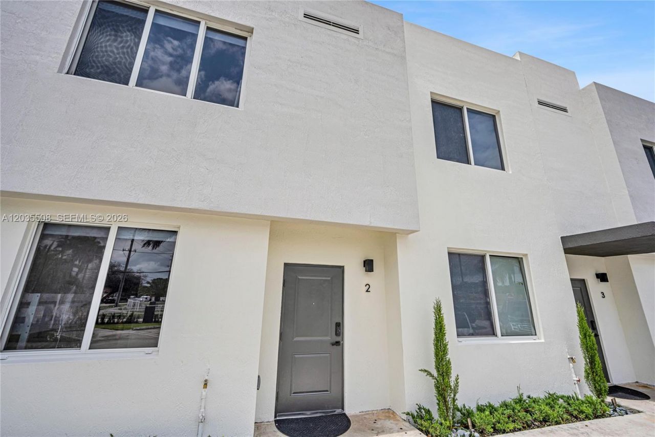 170 NW 158th St , Unit 7, Miami, FL 33169 Photo