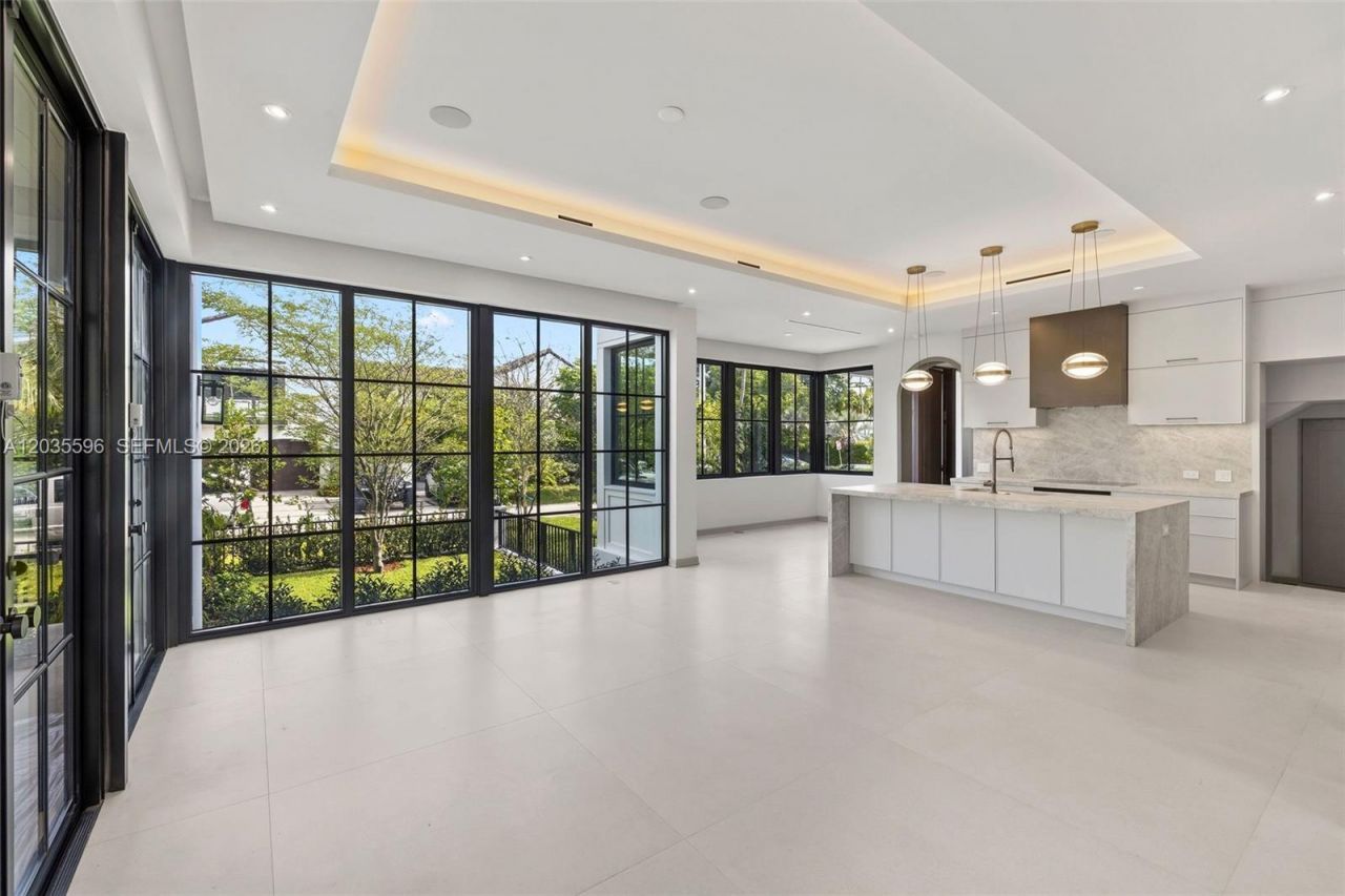 5262 La Gorce Dr , Miami Beach, FL 33140 Photo