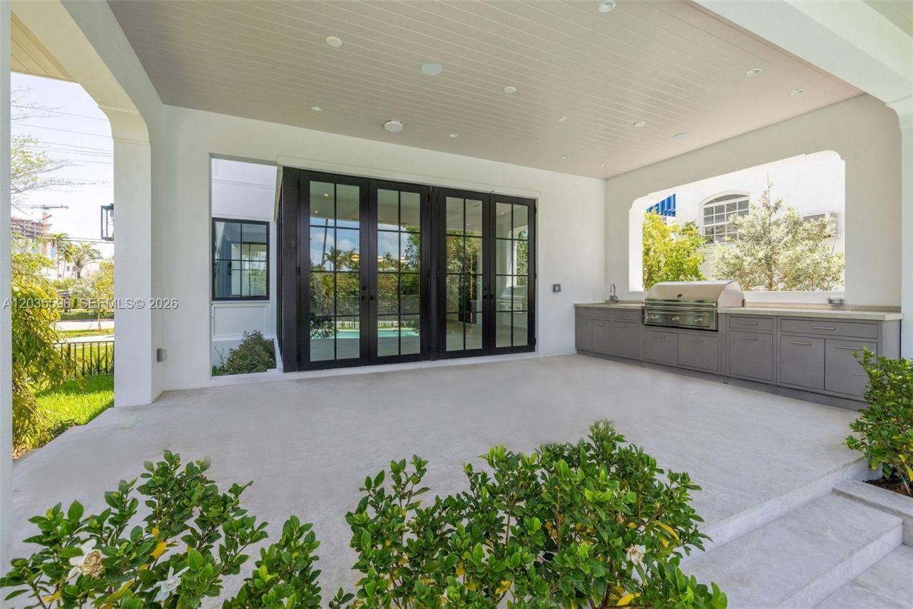 5262 La Gorce Dr , Miami Beach, FL 33140 Photo