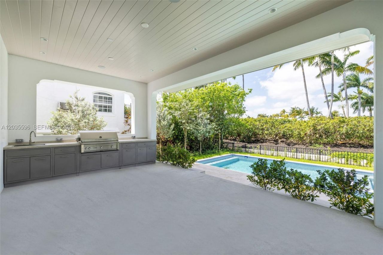 5262 La Gorce Dr , Miami Beach, FL 33140 Photo