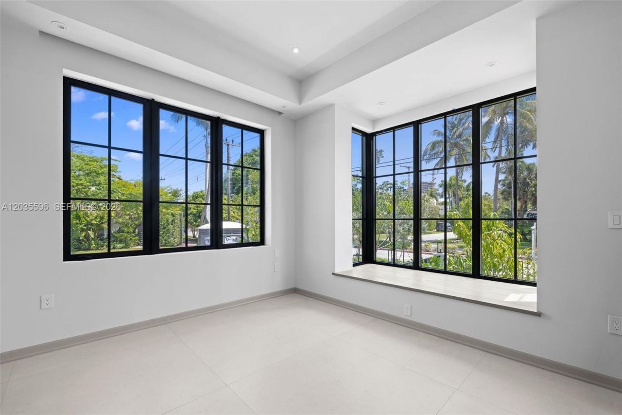 5262 La Gorce Dr , Miami Beach, FL 33140 Photo