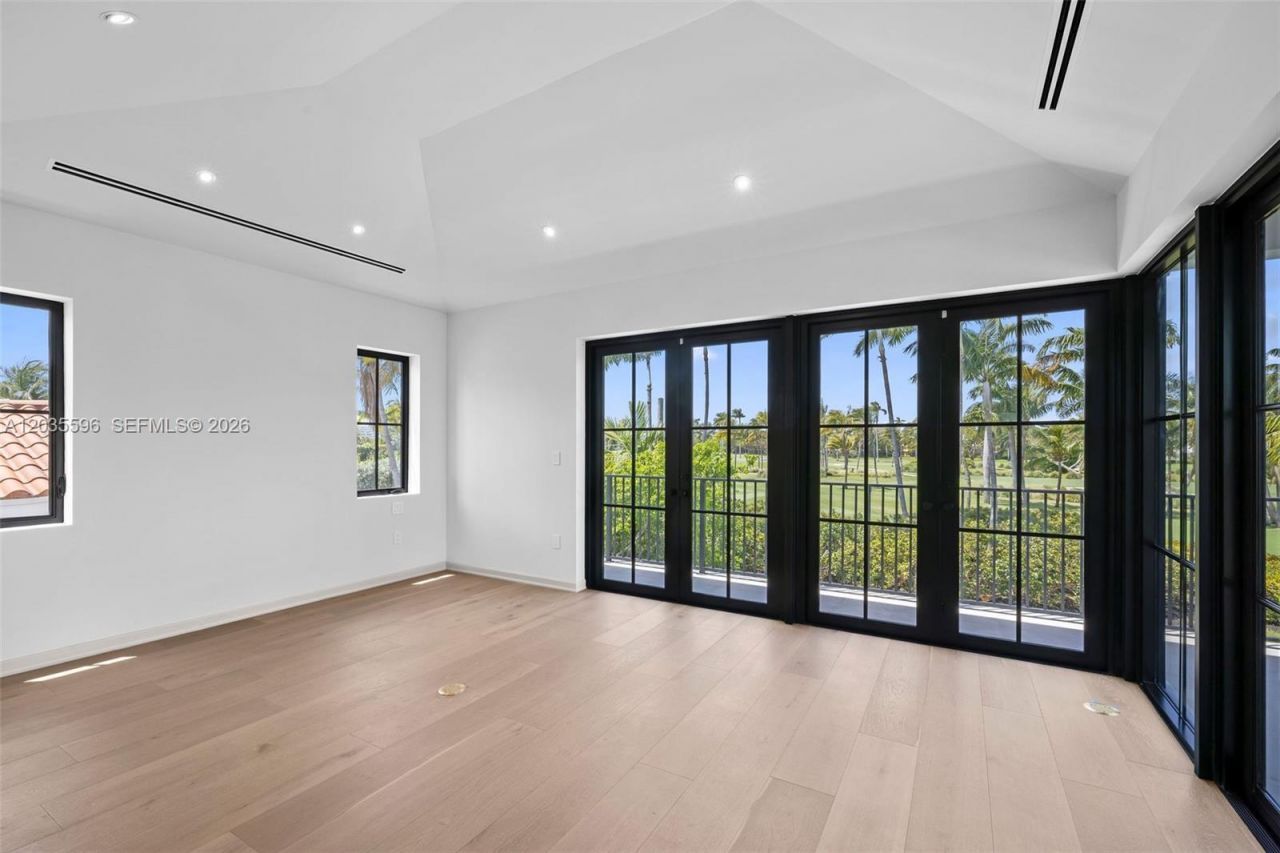 5262 La Gorce Dr , Miami Beach, FL 33140 Photo
