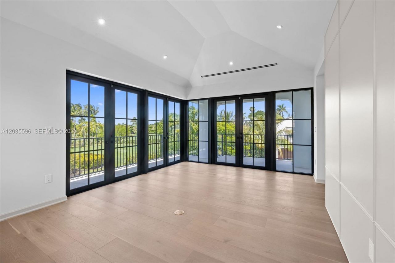 5262 La Gorce Dr , Miami Beach, FL 33140 Photo