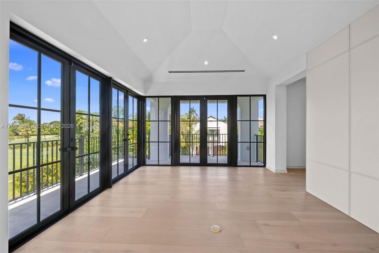 5262 La Gorce Dr , Miami Beach, FL 33140 Photo