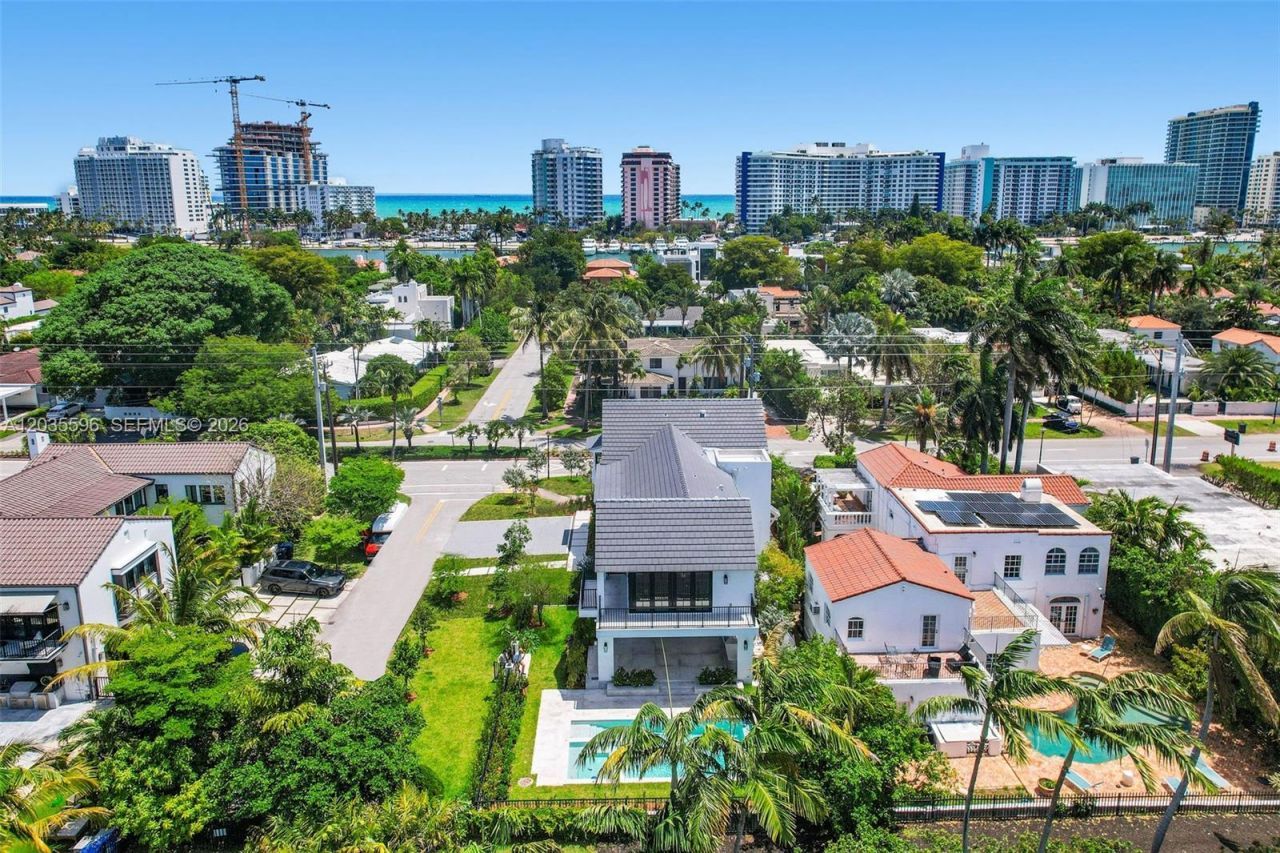 5262 La Gorce Dr , Miami Beach, FL 33140 Photo