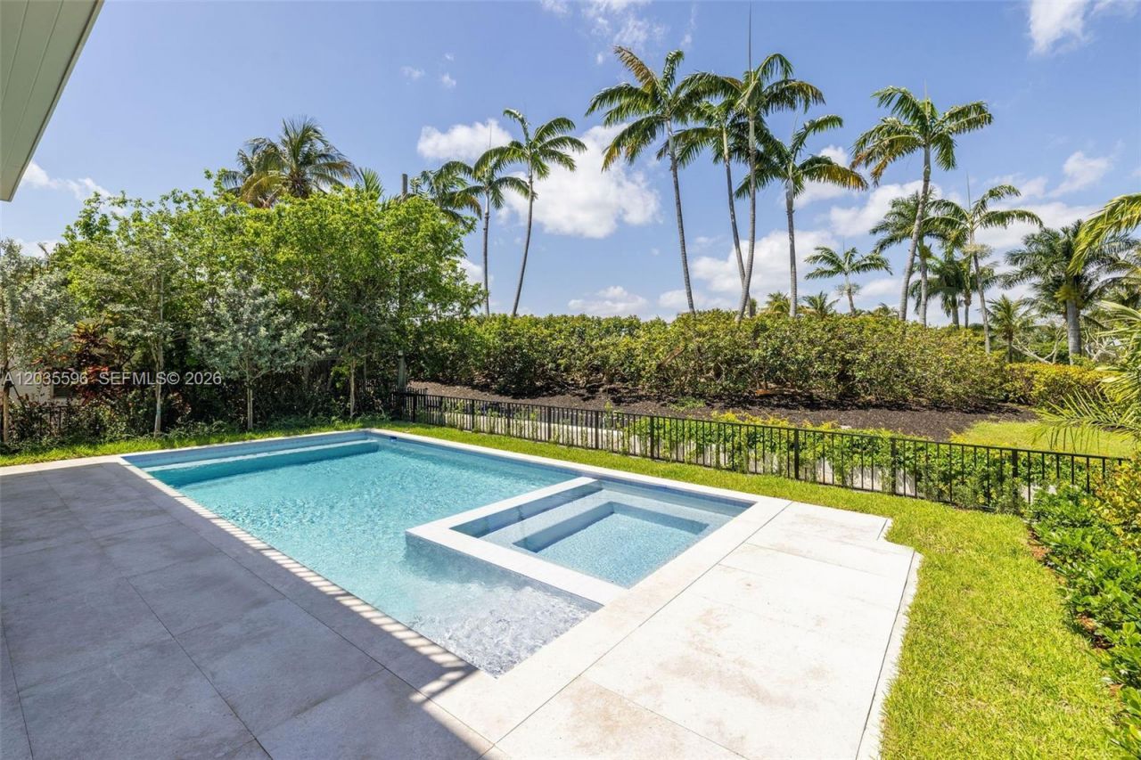 5262 La Gorce Dr , Miami Beach, FL 33140 Photo