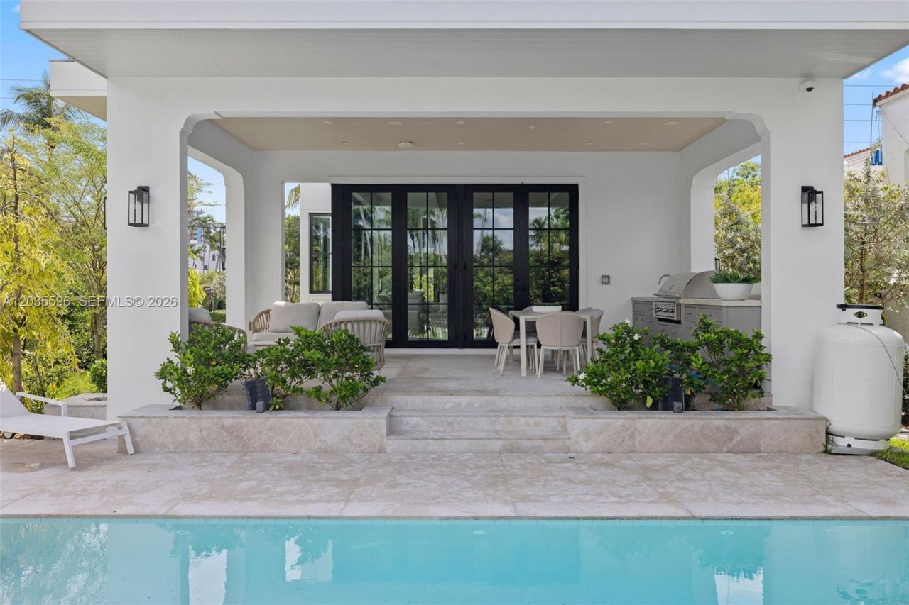 5262 La Gorce Dr , Miami Beach, FL 33140 Photo
