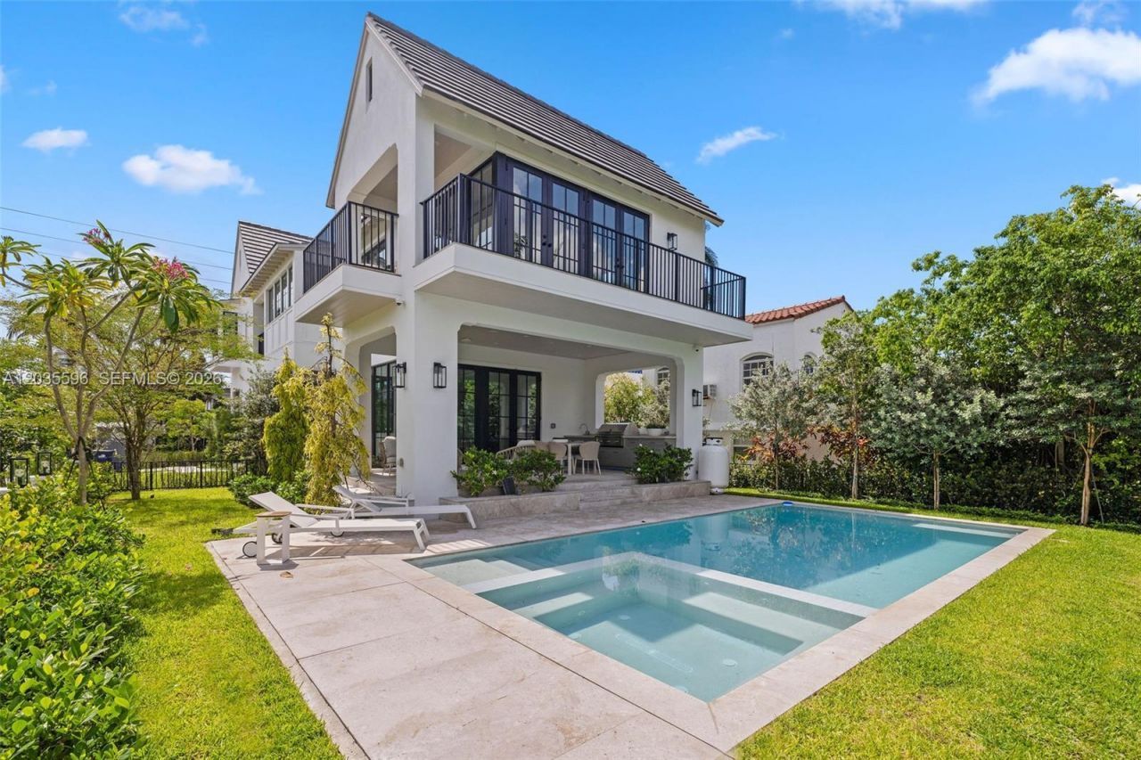 5262 La Gorce Dr , Miami Beach, FL 33140 Photo