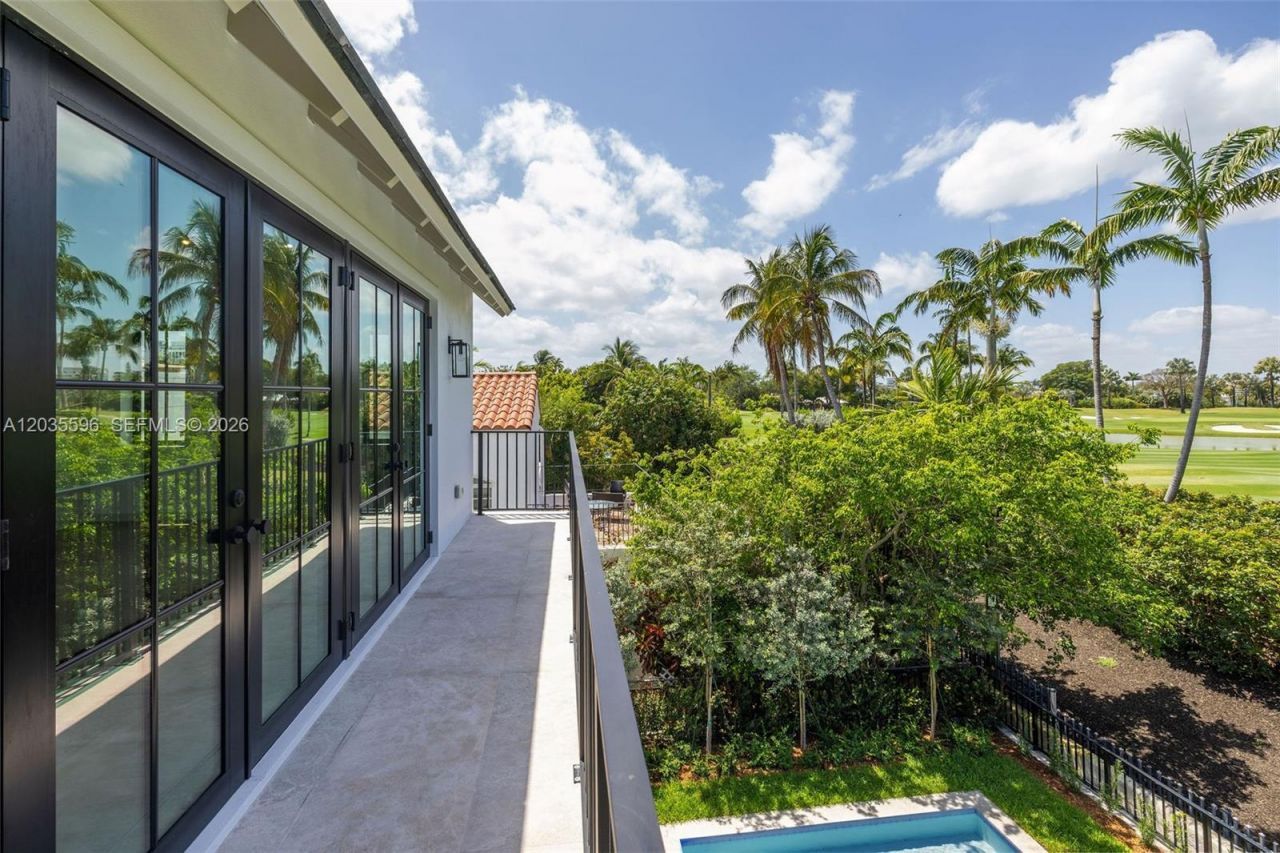 5262 La Gorce Dr , Miami Beach, FL 33140 Photo