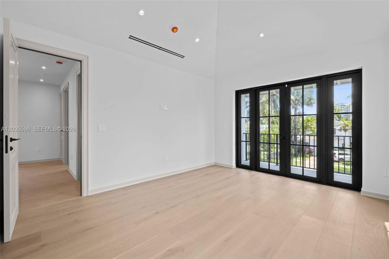 5262 La Gorce Dr , Miami Beach, FL 33140 Photo