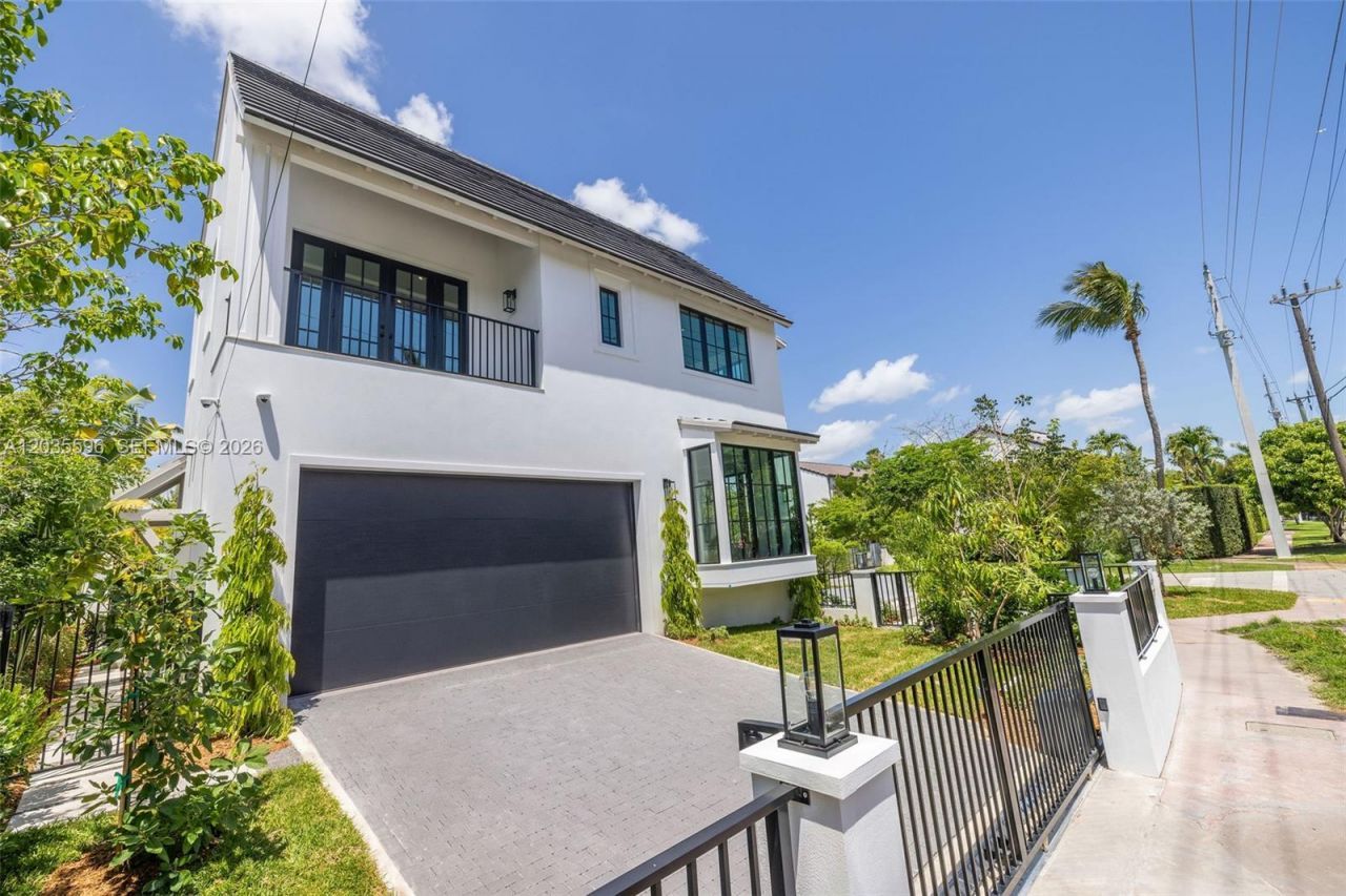 5262 La Gorce Dr , Miami Beach, FL 33140 Photo