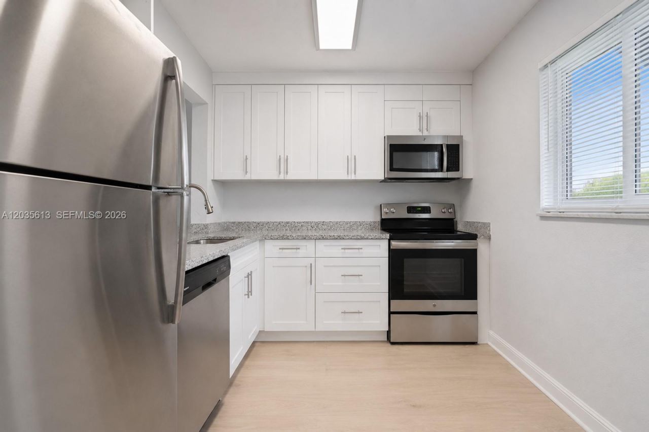 7845 Camino Real , Unit O-413, Miami, FL 33143 Photo